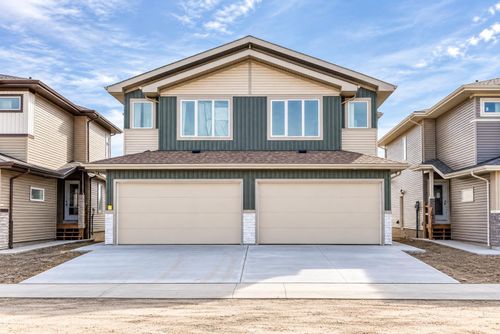 23 Lavelle Close, Red Deer, AB, T4R0V7 | Card Image