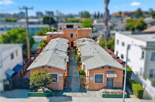 426 E 17th St, Long Beach, CA, 90813-1908 | Card Image