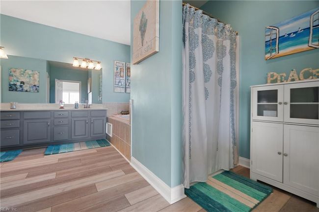 9509 14 Th Bay St, House attached with 4 bedrooms, 3 bathrooms and null parking in Norfolk VA | Image 30