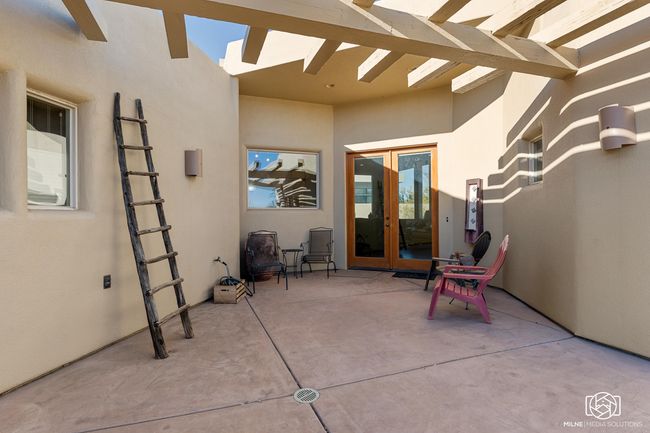 Front Porch | Image 4