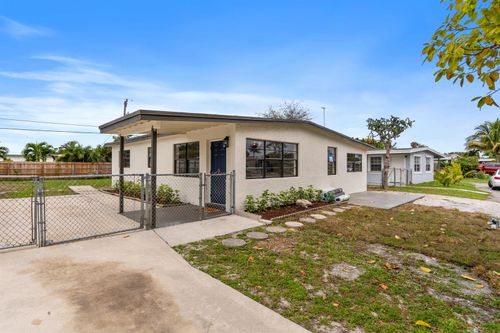 2415 Lewis, West Palm Beach, FL, 33415 | Card Image