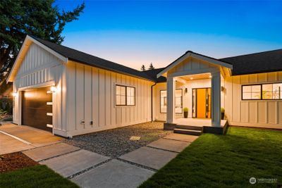 11016 46th Street E, House other with 3 bedrooms, 2 bathrooms and 2 parking in Edgewood WA | Image 2