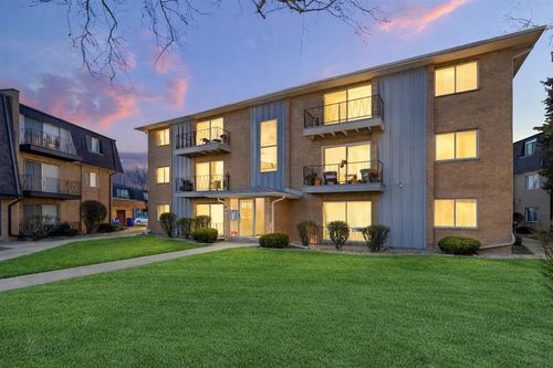 3-103-4819 W 109th St, Oak Lawn, IL, 60453-5536 | Card Image