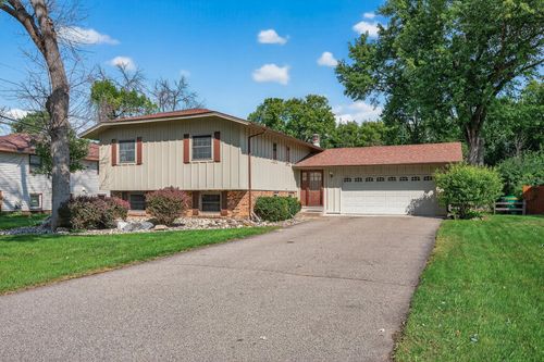 3808 83rd Ave N, Brooklyn Park, MN, 55443-2753 | Card Image