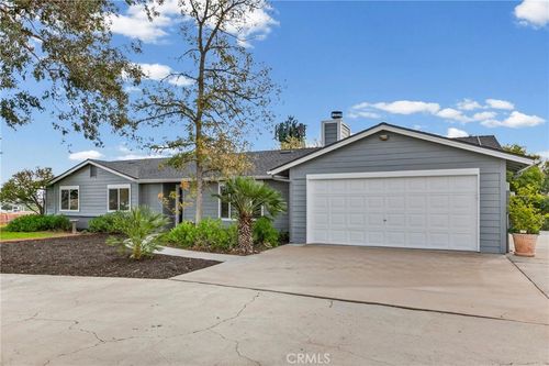 5658 Prancing Deer Pl, Paso Robles, CA, 93446-8351 | Card Image