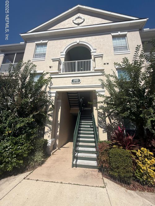 921-8601 Beach Blvd, JACKSONVILLE, FL, 32216-0411 | Card Image