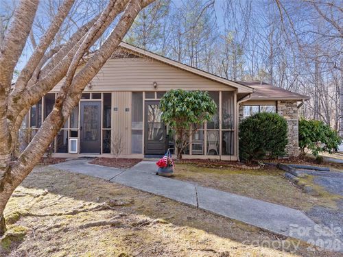 193 Freedom Road, Hendersonville, NC, 28792 | Card Image