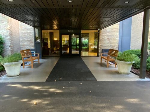 404-4200 W End Ave, Nashville, TN, 37205-2010 | Card Image