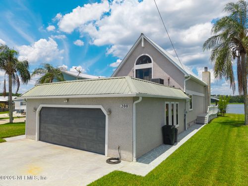200 Sportsman Dr, Welaka, FL, 32193-3406 | Card Image