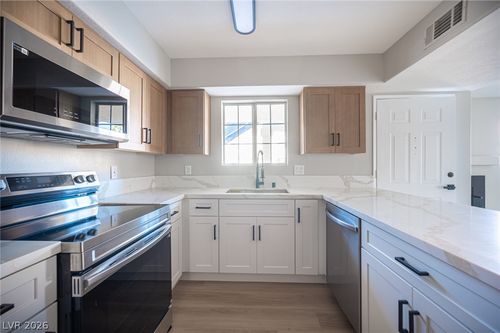 1169-2725 S Nellis Blvd, Las Vegas, NV, 89121-2089 | Card Image