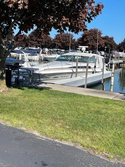 41700 Conger Bay J-202 Street, Harrison Charter Township, MI, 48045 | Card Image
