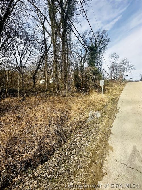 2.4 +/- AC Powder House Lane, New Albany, IN, 47150 | Card Image
