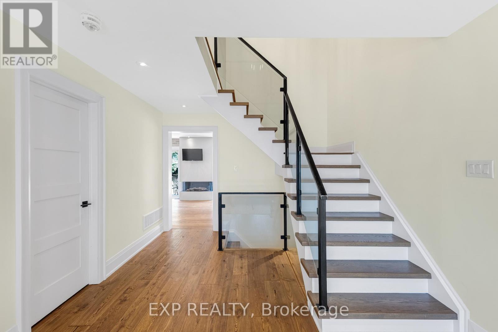 Residential in King (Nobleton) 5