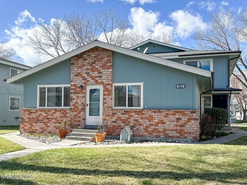 apt-3-661 Oakwood Dr, Sparks, NV, 89431-5215 | Card Image