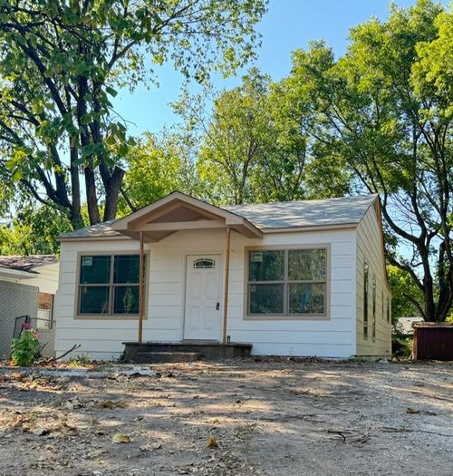 419 W 5th St, Ada, OK, 74820-3405 | Card Image