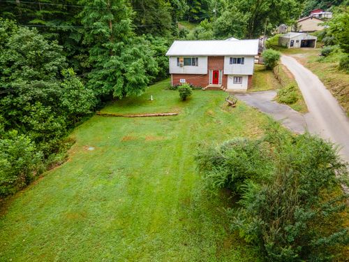 399 Hayes Br, Langley, KY, 41645-6401 | Card Image