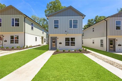 a-4523 Forest Ave, Kansas City, MO, 64110-1743 | Card Image