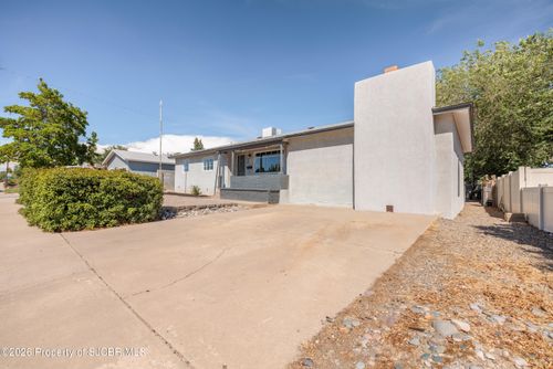 1516 N Carlton Ave, Farmington, NM, 87401-2418 | Card Image