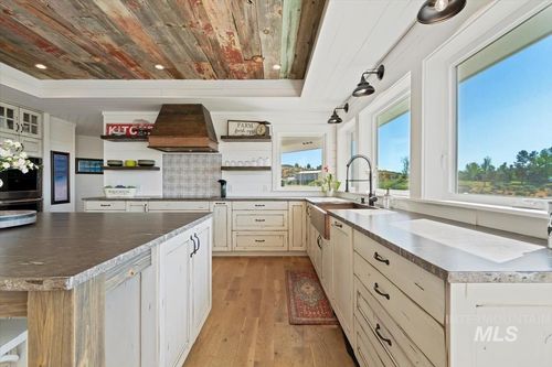10200 W Scenic View Ln, Star, ID, 83669-5164 | Card Image