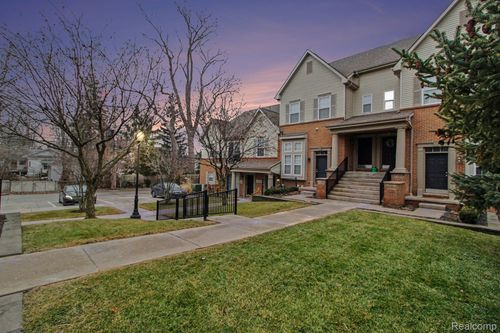 22320 Abbey Ln, Dearborn, MI, 48124-2243 | Card Image