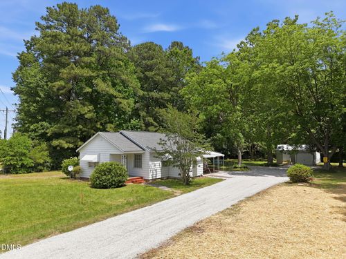 1094 Wilsons Mills Rd, Smithfield, NC, 27577-5529 | Card Image