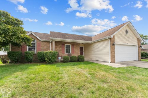 3727 Bonaventure Dr, Columbus, IN, 47203-2774 | Card Image