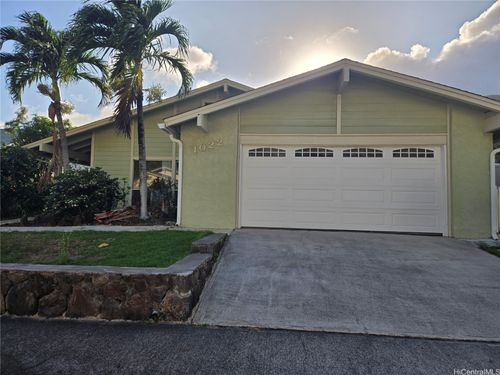 1022 Kalapaki St, Honolulu, HI, 96825-2706 | Card Image