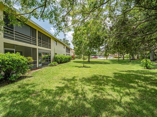 apt-f7-400 18th St, Vero Beach, FL, 32960-0833 | Card Image