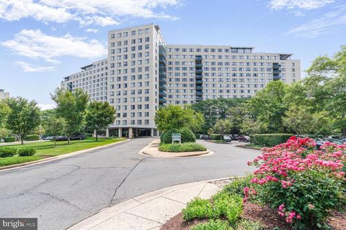 apt-904-10401 Grosvenor Pl, ROCKVILLE, MD, 20852-4636 | Card Image