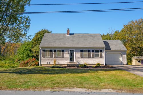 69 Rand Road, Yarmouth, ME, 04096 | Card Image