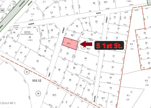5 1st St, Gansevoort, NY, 12831-2032 | Card Image