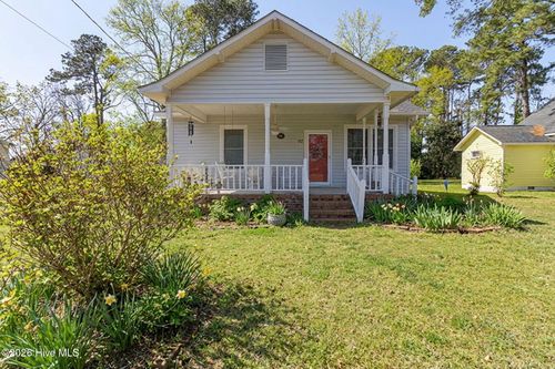 92 S Elm St, Clarkton, NC, 28433-1305 | Card Image