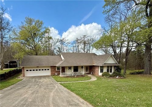 245 White Oak Dr, Boyce, LA, 71409-9240 | Card Image