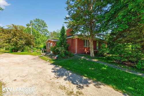 57890 North Avenue, Ray Township, MI, 48096 | Card Image