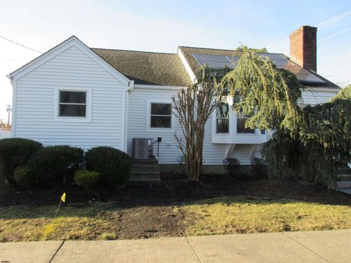 331 W Church St, Absecon, NJ, 08201-1918 | Card Image