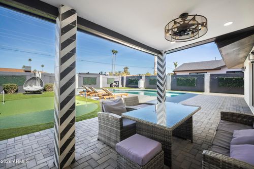 8314 E Mariposa Dr, Scottsdale, AZ, 85251-1737 | Card Image