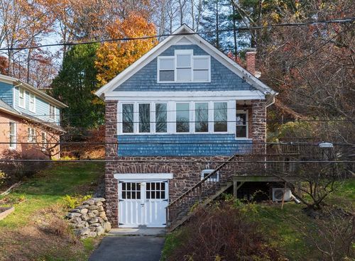 63 James St, Greenfield, MA, 01301-3607 | Card Image