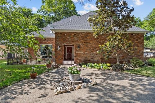 2528 Stone Creek Dr, Plano, TX, 75075-3002 | Card Image