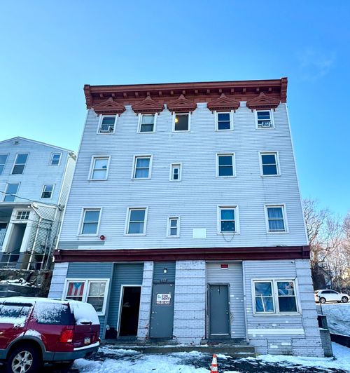 apt-4-132 Locust St, Waterbury, CT, 06704-3609 | Card Image