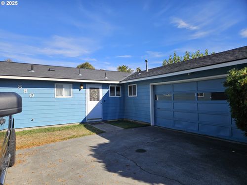 880 W Quince Ave, Hermiston, OR, 97838-2254 | Card Image