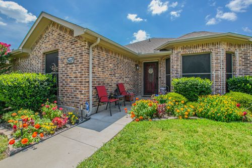 2937 Mayfair Ln, Lancaster, TX, 75134-4933 | Card Image