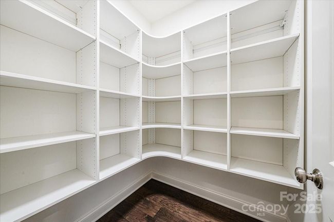 Walk in Pantry | Image 14