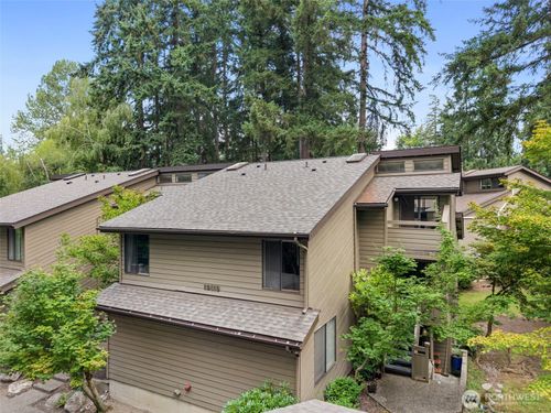 apt-204-19119 Ballinger Way Ne, Lake Forest Park, WA, 98155-2450 | Card Image