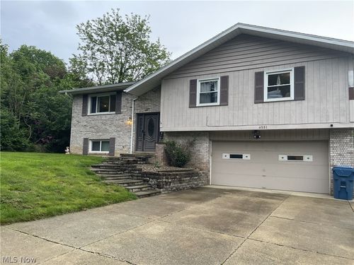 4581 Timothy Dr, Akron, OH, 44319-4550 | Card Image