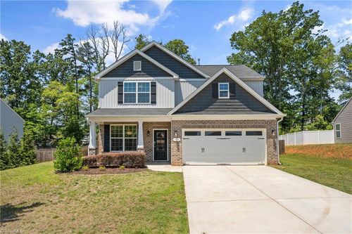 120 Ascender Dr, King, NC, 27021-8830 | Card Image