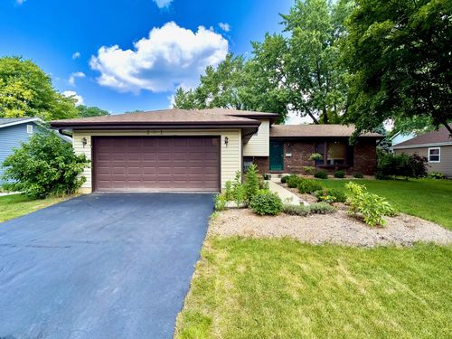 541 Chippewa Trl, Carol Stream, IL, 60188-1589 | Card Image