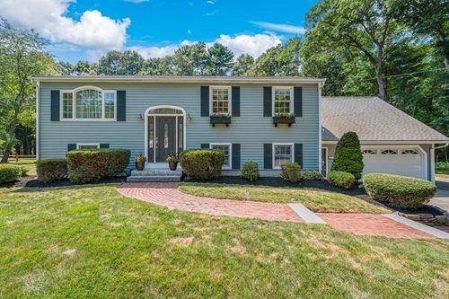 111 Plymouth St, Pembroke, MA, 02359-3570 | Card Image