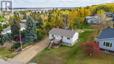 307 7 Ave, House other with 4 bedrooms, 2 bathrooms and 5 parking in Paradise Hill SK | Image 2