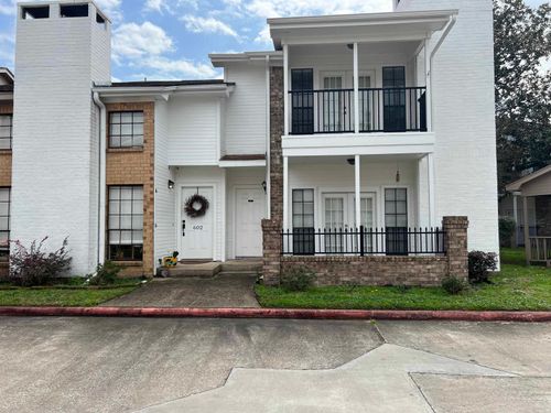 1620 Wellington Pl Apt 601, Beaumont, TX, 77706-3386 | Card Image