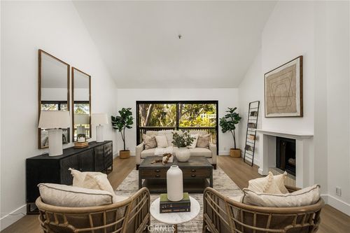 9 Canyon Island Dr, Newport Beach, CA, 92660-5114 | Card Image